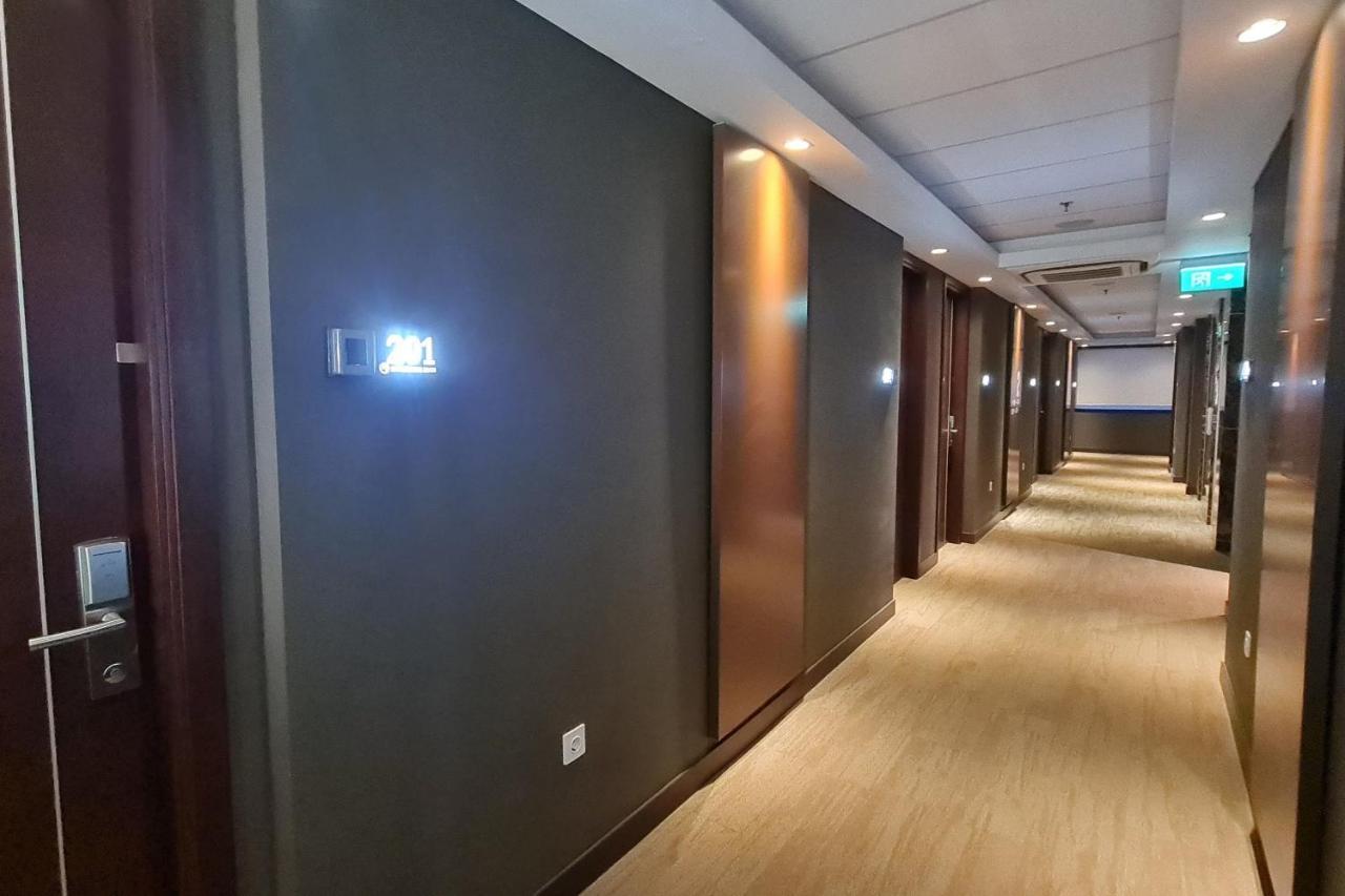 Fox Lite Grogol Jakarta Exteriér fotografie